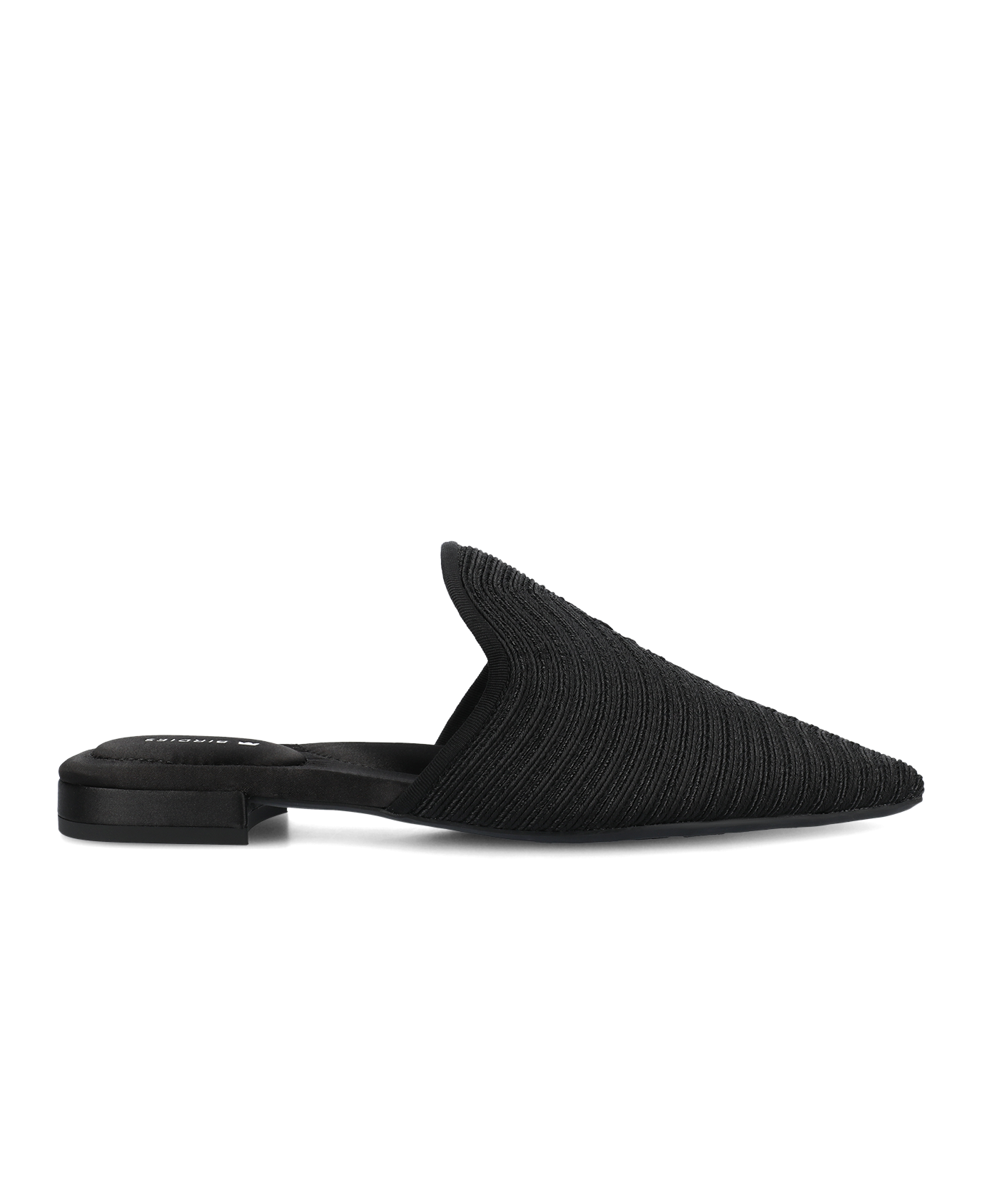 GFN-015-BKB_WEB3-1.png